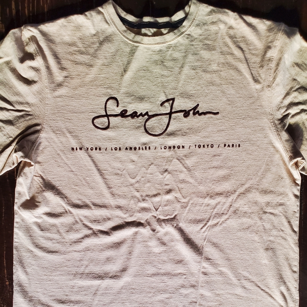 Sean John XL T-shirt